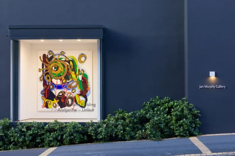Installation view ‘Araltjarinyi – Unlace’