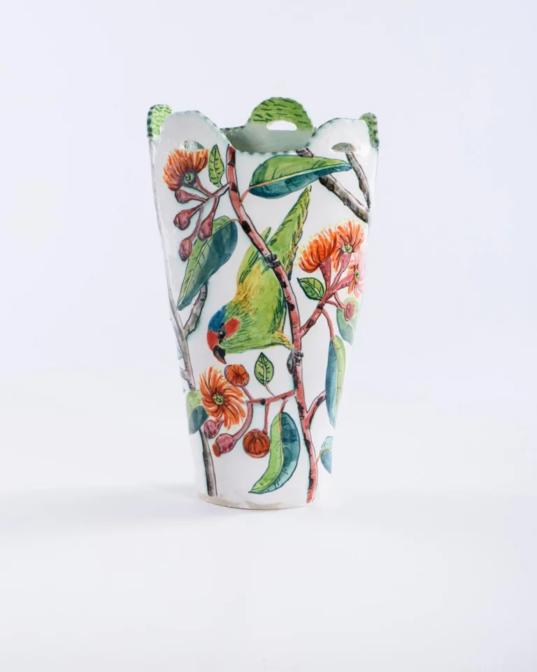 Multiple handled ficifolia vessel