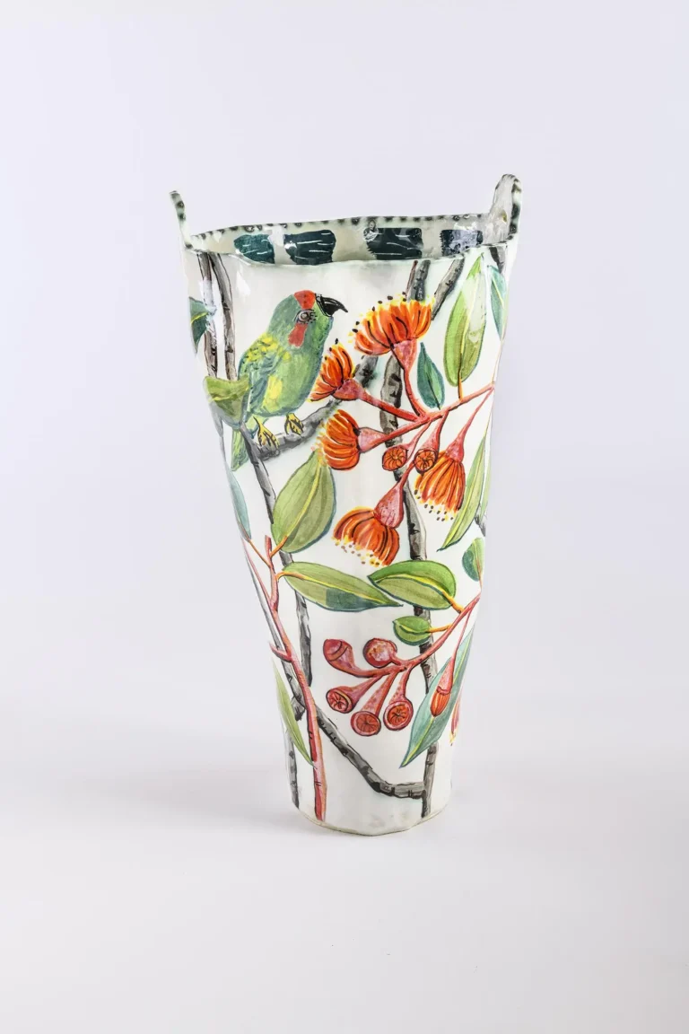 Ficifolia and musk lorikeet vessel