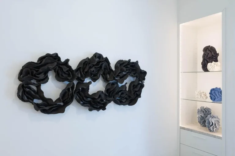 Installation view ‘Hugo Michell Gallery at Jan Murphy Gallery’