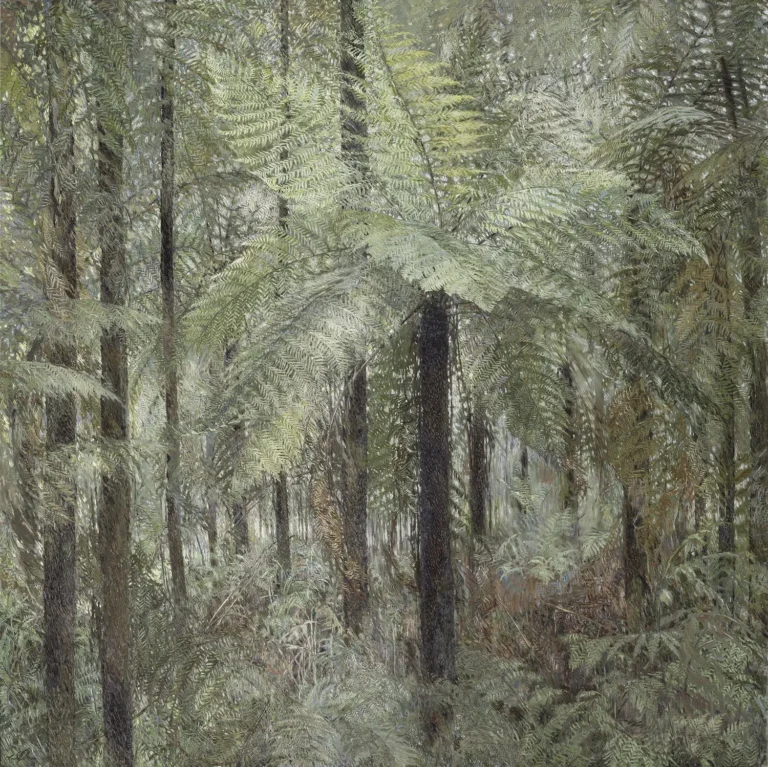 Pearlescent, Woonoongoora / Lamington National Park
