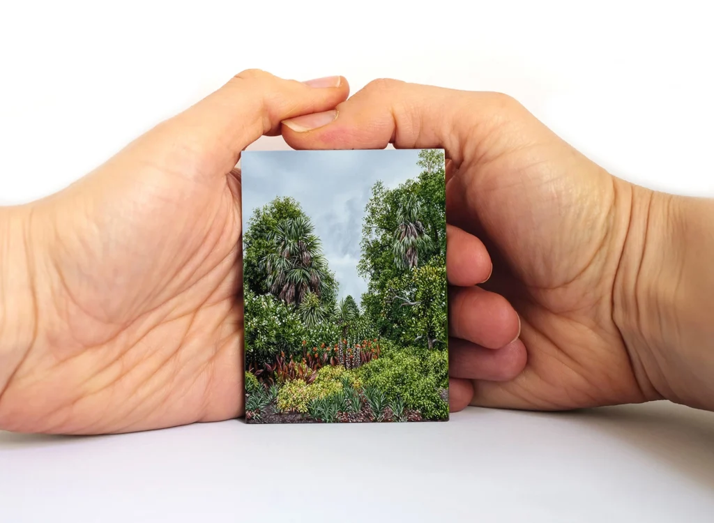 natasha_bieniek_labyrinth_2024_oil_on_wood_8_x_6cm